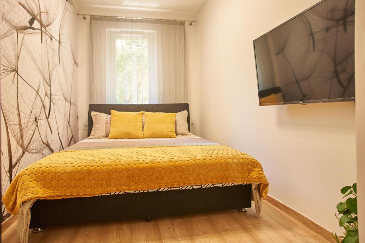 Sunlight Bronze - Szeged Apartment Bagian luar foto