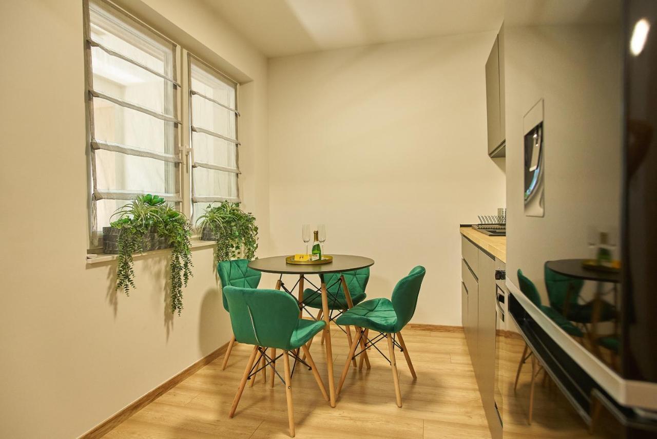 Sunlight Bronze - Szeged Apartment Bagian luar foto